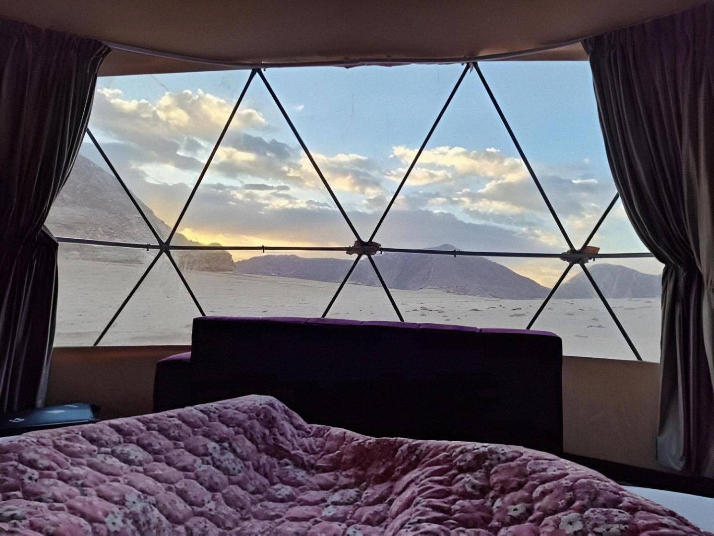 Wadi Rum Caeser Camp Hotel Екстериор снимка